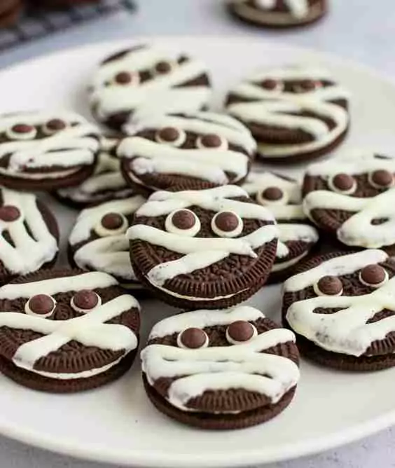 Oreo Mummy Cookies