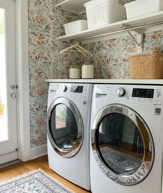 Add wallpaper accents